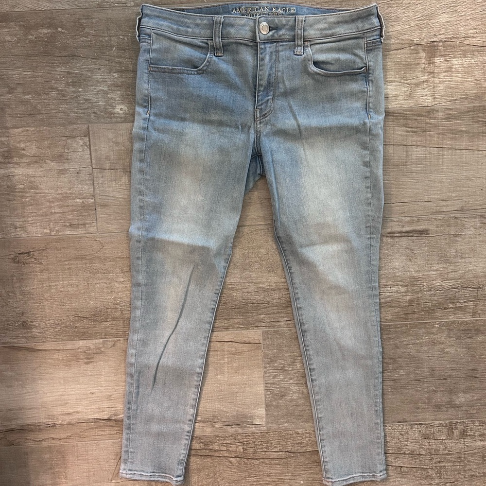 American Eagle jeggings with light wash and size 12